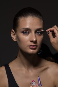 1130419905_NaeemKhanSpring2020BackstagekYBwLdlj_mSx.thumb.jpg.f371cd3d510b5f09905e6c6fae70fda0.jpg