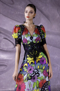 117376962_NaeemKhanRunwaySeptember2019NewYorkRsS444bXgWrx.thumb.jpg.b8adad4a095c460c09110fad547e921d.jpg