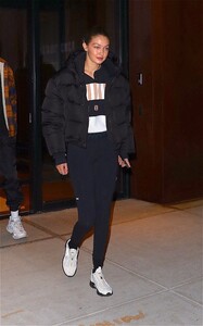        gig051119BZNimage120.jpg