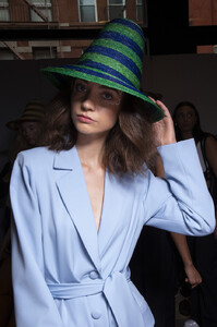 1181038030_CynthiaRowleySpring2020BackstagebBSDAWFx3Hex.thumb.jpg.3f63fae8138354f1ce27de00ac550aff.jpg