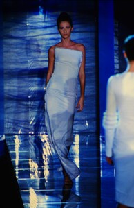 1196216892_versace-hc-fw-1998(8).thumb.jpg.30e45bcd123c7ba20e0cf70e051b8654.jpg