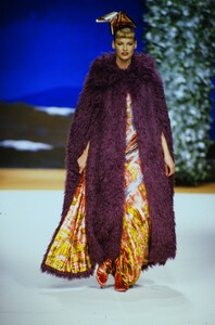 1208344272_chloe-fw-1994(8).thumb.jpg.80fc24f41cf8299d6d3273497e55bea9.jpg