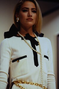 1217195604_elaine(8).thumb.jpg.65fa265ffd9c9d62b707d906b01c61aa.jpg