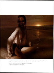 L'Officiel France #894 (April 2005) - Pose Crochet - 016.jpg