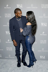 Kim+Kardashian+WSJ+Magazine+2019+Innovator+zU6R-JrZvFwx.jpg