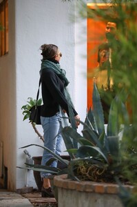        jen151119BZNimage112.jpg