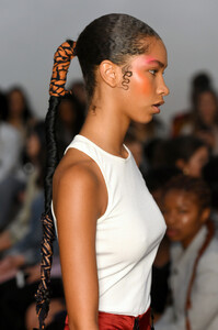 1260547577_MakiOhRunwaySeptember2019NewYorkFashionrTXDewSD69Dx.thumb.jpg.848412264cb51f38930cb10ccc304a33.jpg