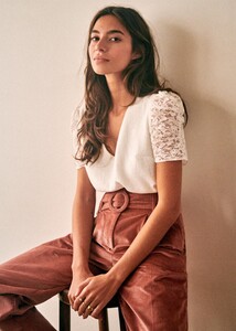 1280317414_ColetteBlouseefyxjshpla9jvw953png1.thumb.jpg.543a140aae7dcae8ae3784cb8b281113.jpg