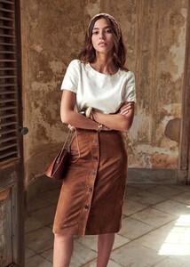 1329340456_LisetteSkirtbrxkpcwonfiy47f8j0jnf.thumb.jpg.a9722afd787d672fff09414638bcd2f7.jpg
