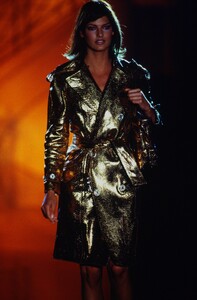 1330777352_versace-hc-fw-1993(6).thumb.jpg.b5544d7db485d5604e1cd3e8b018b53f.jpg