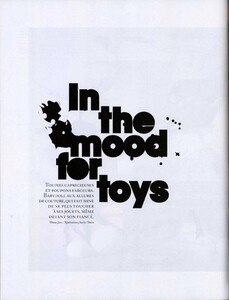 Jalouse #76 - December 2004-January 2005 - In The Mood For Toys - 002.jpg