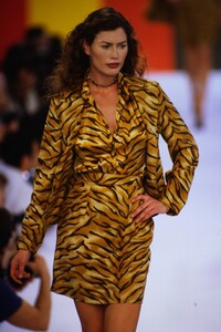 1348180461_carre-otis(6).thumb.jpg.1ffe2a7b22bb0d52449d3d60dd3458bd.jpg