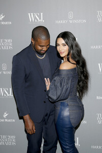 Kim+Kardashian+WSJ+Magazine+2019+Innovator+ires3_F2zULx.jpg