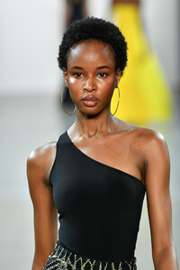 1377862818_AlietteRunwaySeptember2019NewYorkFashionL04Puf3QSsjx.thumb.jpg.e458951a21e6f08bf5e60199c5af2cf5.jpg