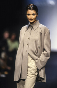 1387218778_Lanvin1993WomenRTW33.thumb.jpg.a9b004633e9c55ed816d7f506d08cc99.jpg