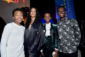 Rihanna+AFI+FEST+2019+Presented+Audi+Queen+I5RJuOqVZv-l.jpg