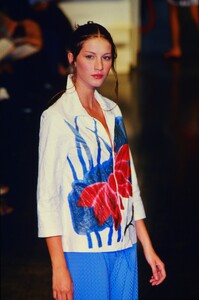 1406860880_vivienne-tam-ss-1999(5).thumb.jpg.3d3e3bc19b736d399f88cb1d0d04ec5c.jpg