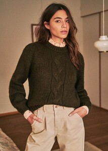 1429911326_SerenaJumperktoouxzvwnkwnrnq1xgt9.thumb.jpg.1a890a12f3e4713752e47db59b7817c9.jpg