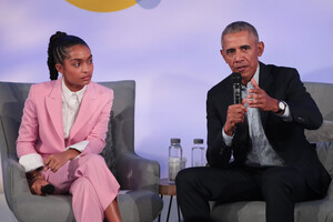 Yara+Shahidi+Barack+Michelle+Obama+Speak+Obama+wrg7bGZ8o99x.jpg