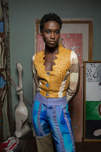 1500059969_LouDallasSpring2020Backstagefj-JSonjsp4x.thumb.jpg.6242a39edaed5e6e294d4bea43bd963a.jpg