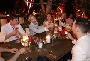 Karolina+Kurkova+Krug+Encounter+Miami+Thom+ZWhSmESDrT3x.jpg