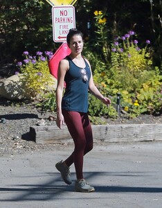        lea181119BZNimage106.jpg