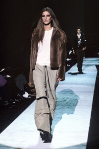 1636389572_tommy-hilfiger-fw-1999(2).thumb.JPEG.c8157c030228a7fc0de9311bb80f7e0a.JPEG