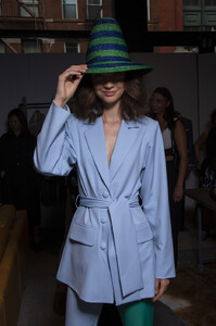 1679958920_CynthiaRowleySpring2020Backstage0bZ8Q0NGaUwx.thumb.jpg.43dd3810d7b5faa0ac3d82002d8b0efb.jpg