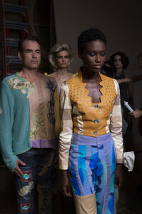 1691916898_LouDallasSpring2020BackstagejMJVRiKGTAhx.thumb.jpg.ba1399828c6ff8433ce26175b3c10c0b.jpg
