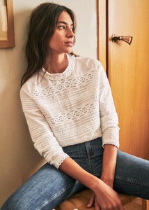 1694764959_TinaiBlouseenajqvyimdmsilcqd3a8j.thumb.jpg.98caf716c910f59bb0c0ef69e7c388e8.jpg