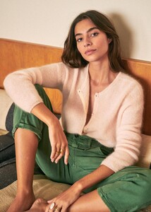 1698408866_GaspardJumperneztj5hj1semqtaojjyeg.thumb.jpg.74af199559b78cdd6870e7c08204d491.jpg