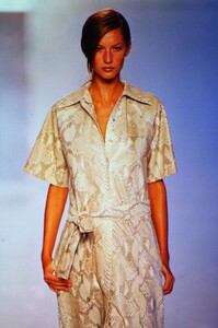 1712581595_ysl-ss-2000(3).thumb.jpg.9106b3311936bbeec56044963c41108a.jpg