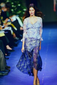 1720895703_chloe-ss-1999(7).thumb.jpg.6064f0b686f62027c48038c9eb71bc1f.jpg