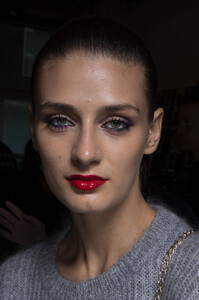 1727646888_NaeemKhanSpring2020Backstage3miKMQl4bKAx.thumb.jpg.21edc9c6e8fa7dac8ed6664ab1dee636.jpg