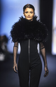 1744245672_Lanvin1993WomenRTW22.thumb.jpg.2c6b67ee66e85cb0017ec6d2d7561fc3.jpg