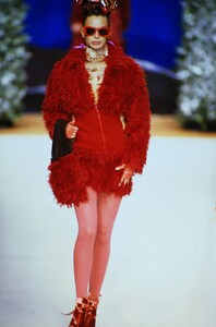 1774027558_chloe-fw-1994(4).thumb.jpg.af7d2d0053dbb21f82e100368e08e016.jpg
