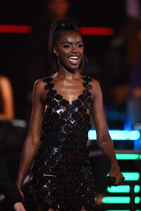 Leomie+Anderson+MTV+EMAs+2019+Show+DmUWseEdYhZx.jpg