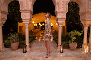 Arizona+Muse+Tory+Burch+Dinner+After+Party+oysO3Tz1wvTx.jpg