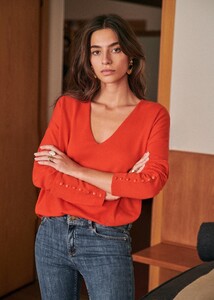 1810565713_AmedeeJumperofffhefrywoobtld9xiac.thumb.jpg.48d1b1ee6412ec6444fc11f3aece19f9.jpg