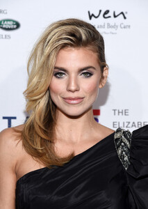 AnnaLynne+McCord+Mark+Zunino+Atelier+Hosts+85SsxxhkftAx.jpg