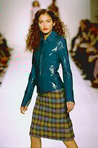 1839465479_richard-tyler-fw-2000(3).thumb.jpg.e683914a5e943f70cfae3c52259c82c0.jpg