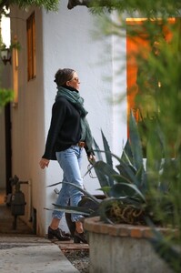        jen151119BZNimage107.jpg