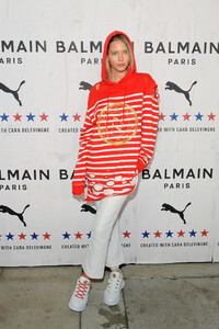 PUMA+x+Balmain+created+Cara+Delevingne+LA+6tCllqZ6bb6x.jpg