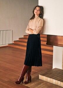 1923562543_DinoSkirtnahdl0wlqxgqqhwdm1rqc.thumb.jpg.f7696690d1b027ea244ec590d377d242.jpg