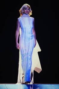 1943824853_gianfranco-ferre-ss-1995(2).thumb.jpg.5d9dc92c84bc933edc6e9b31d707ecb0.jpg