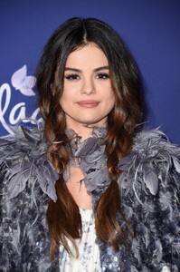        sel081119BZNimage116.jpg
