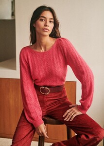 203425571_SuzieJumperpz2aj2e1dlqg8uhsp3mmc.thumb.jpg.3c6d261e2e8bbffb455a18b1dcd64ee7.jpg