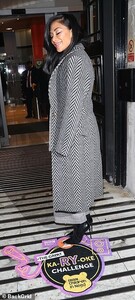 20918204-7677701-Work_it_Nicole_showed_off_her_best_angles_as_she_stood_outside_t-a-4_1573587378147.jpg
