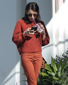        rob111119BZNimage111.jpg