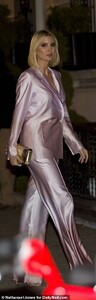 20995546-7684679-Ivanka_who_is_the_senior_advisor_to_the_president_was_joined_by_-a-3_1573755678901.jpg